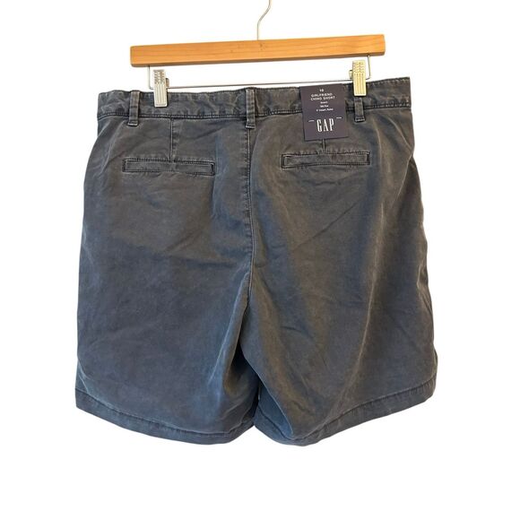 Bundle of 2 NWT GAP Girlfriend Chino Shorts Sz 10 Gray & Navy Minimalist - Picture 4 of 13